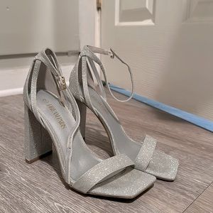 women’s dream paris heels